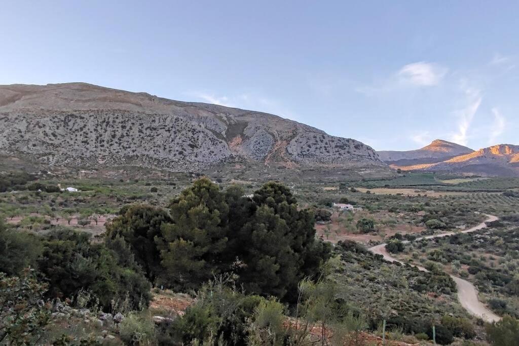 La Barberia De Miguel Villa El Chorro Exteriör bild