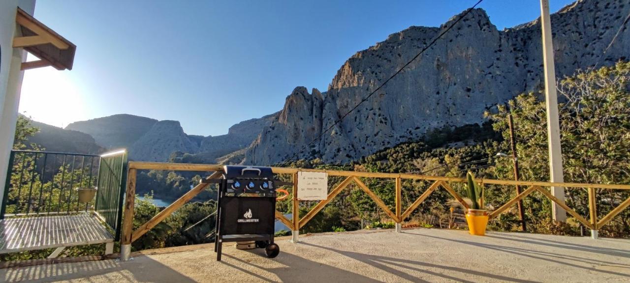 La Barberia De Miguel Villa El Chorro Exteriör bild